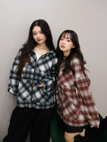 instagram@cecilmcbee_official