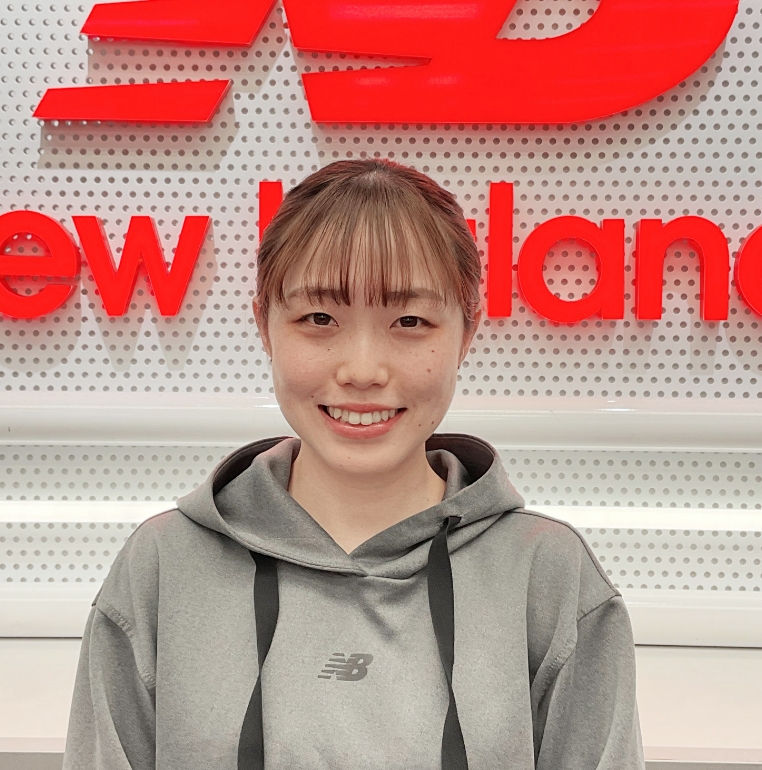 ニューバランスファクトリーストア 佐野店 店舗スタッフ 篠原